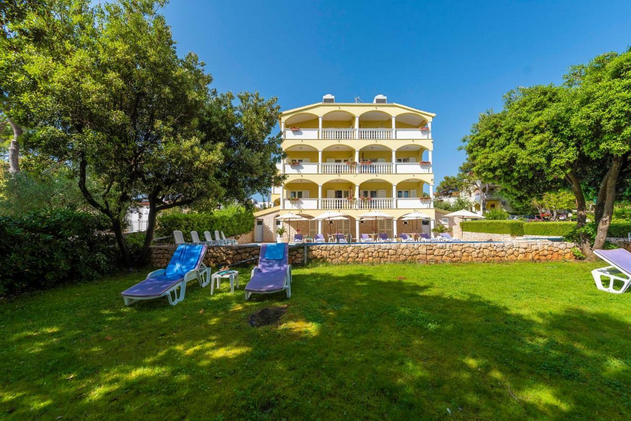 Villa Nela Petrcane Eksteriør billede