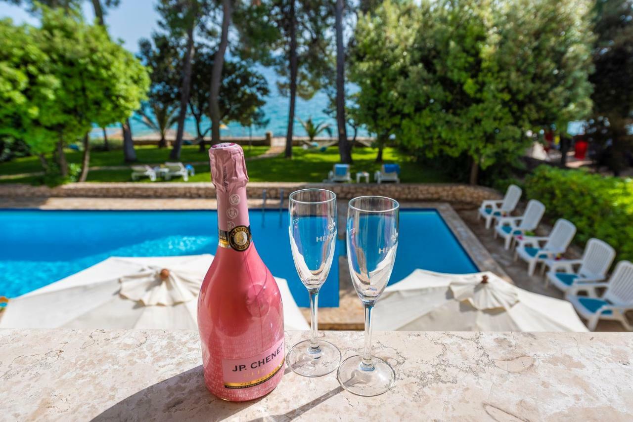 Villa Nela Petrcane Eksteriør billede